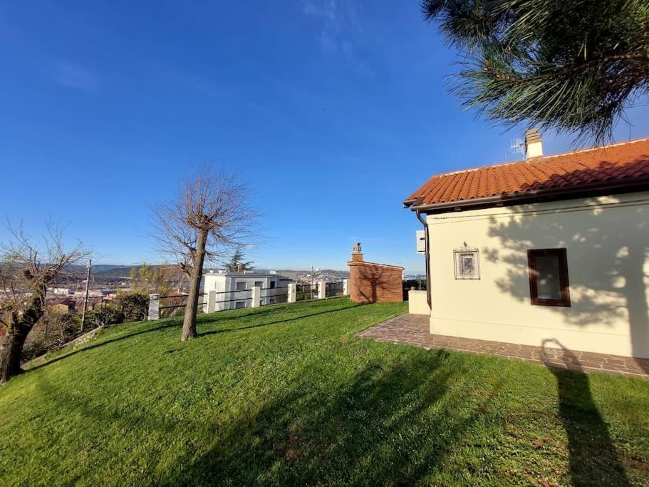 Al Casel: Storico Casello Sulla Ciclabile Triest Exterior foto